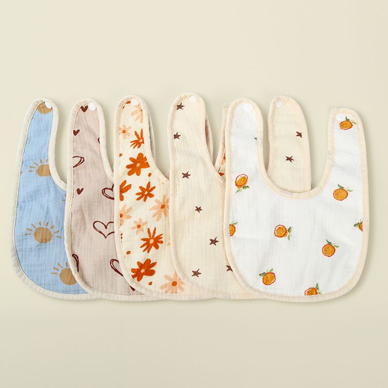 U-shaped Printed Dot Velvet Bib（Crepe Fabric）