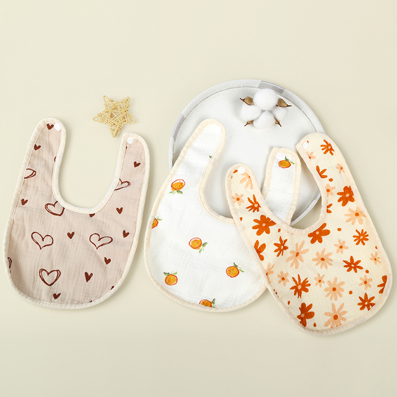 U-shaped Printed Dot Velvet Bib（Crepe Fabric）