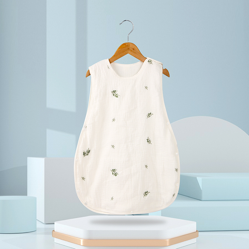 Embroidered Open-Style Sleeping Bag