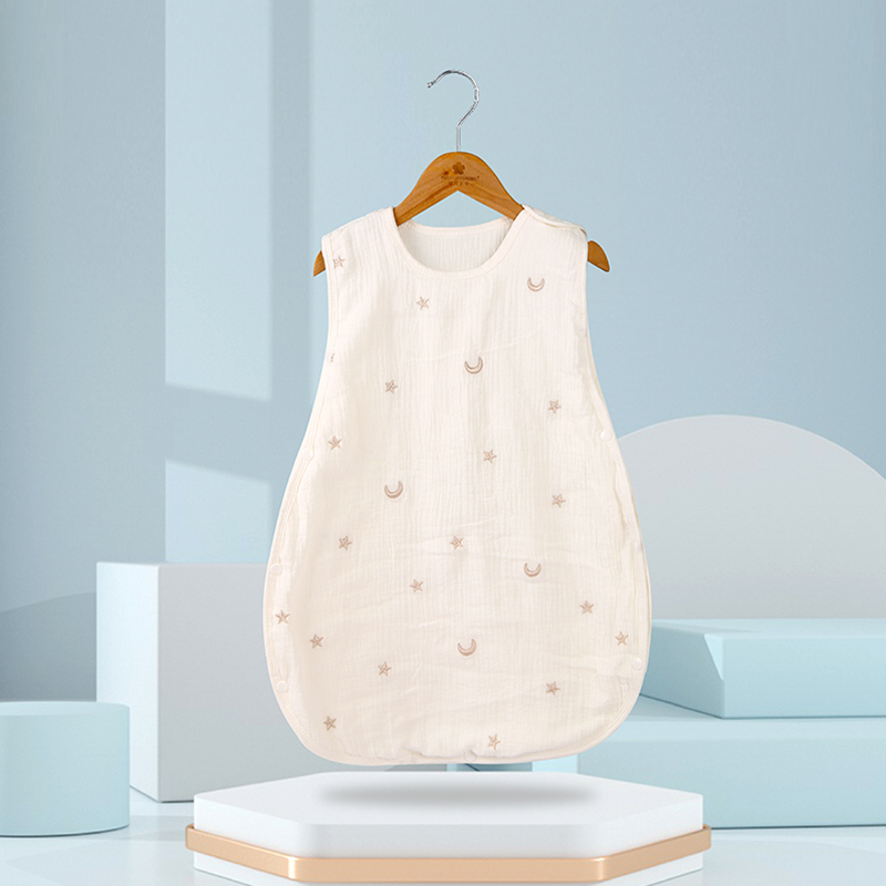 Embroidered Open-Style Sleeping Bag