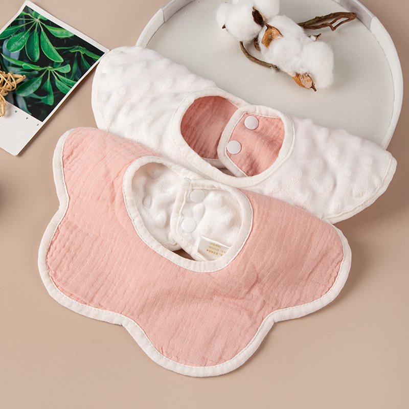 Dot Velvet Petal Bib（Piping In Same Color)