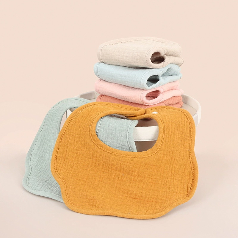 Muslin Flower Bib（Piping In Same Color)