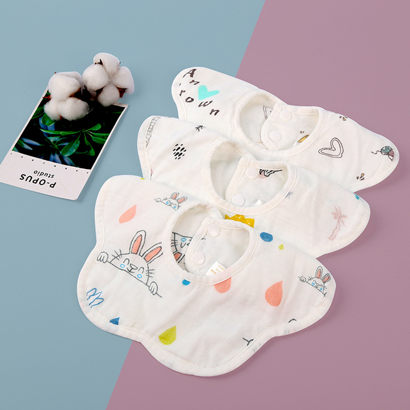 Washable Petal-Shaped Bib Washable Petal-Shaped Bib