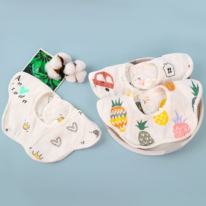 Washable Petal-Shaped Bib Washable Petal-Shaped Bib