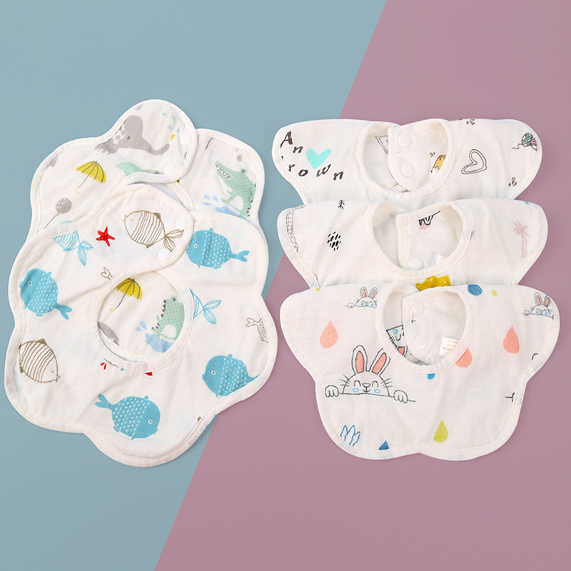 Washable Petal-Shaped Bib Washable Petal-Shaped Bib