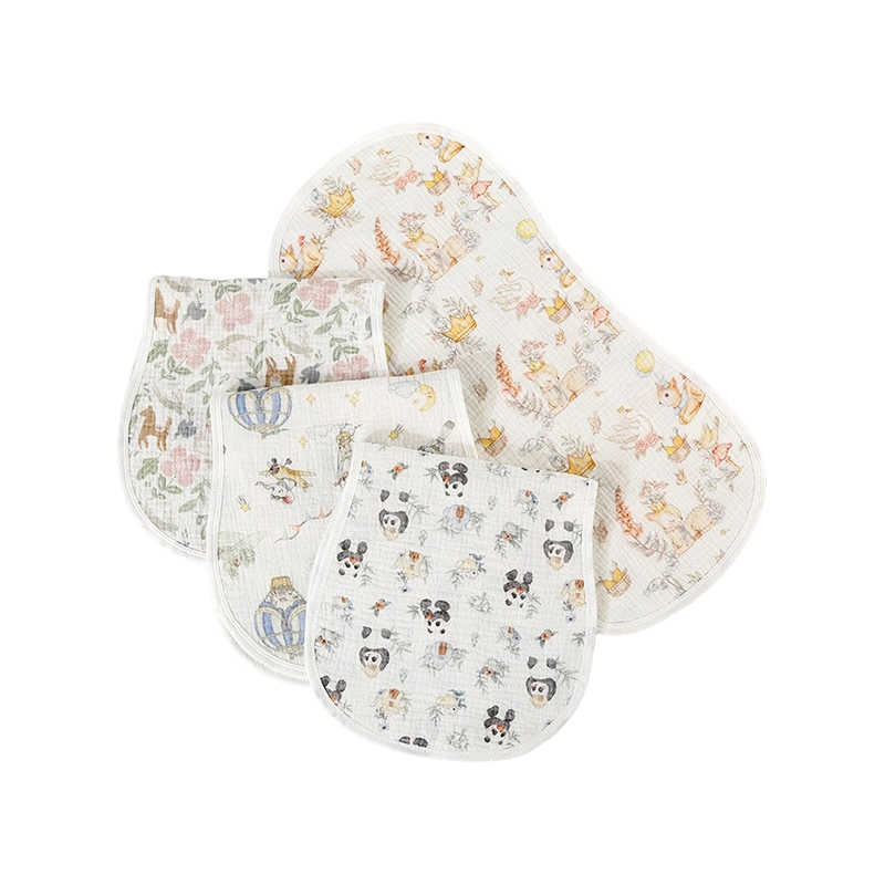 Double-Arc Crinkle Burp Cloth