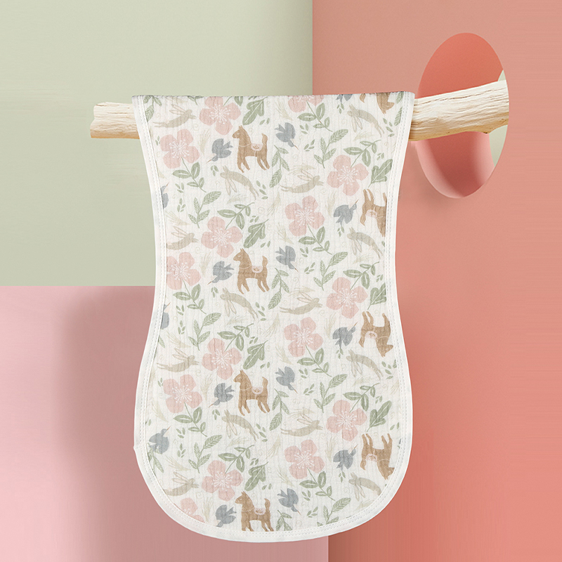 Double-Arc Crinkle Burp Cloth