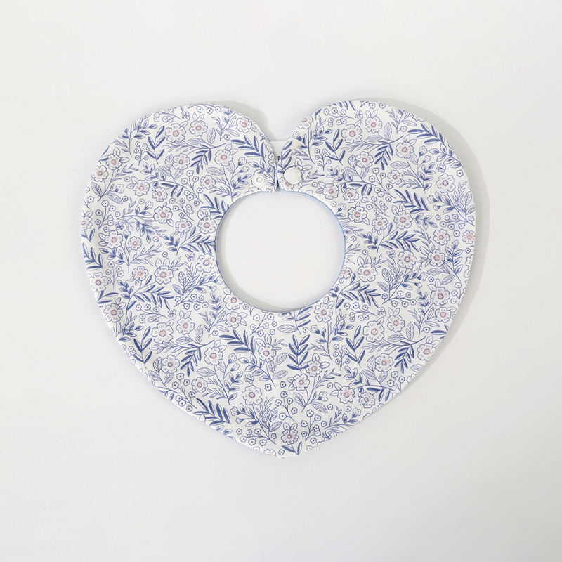 Knitted Heart Bib
