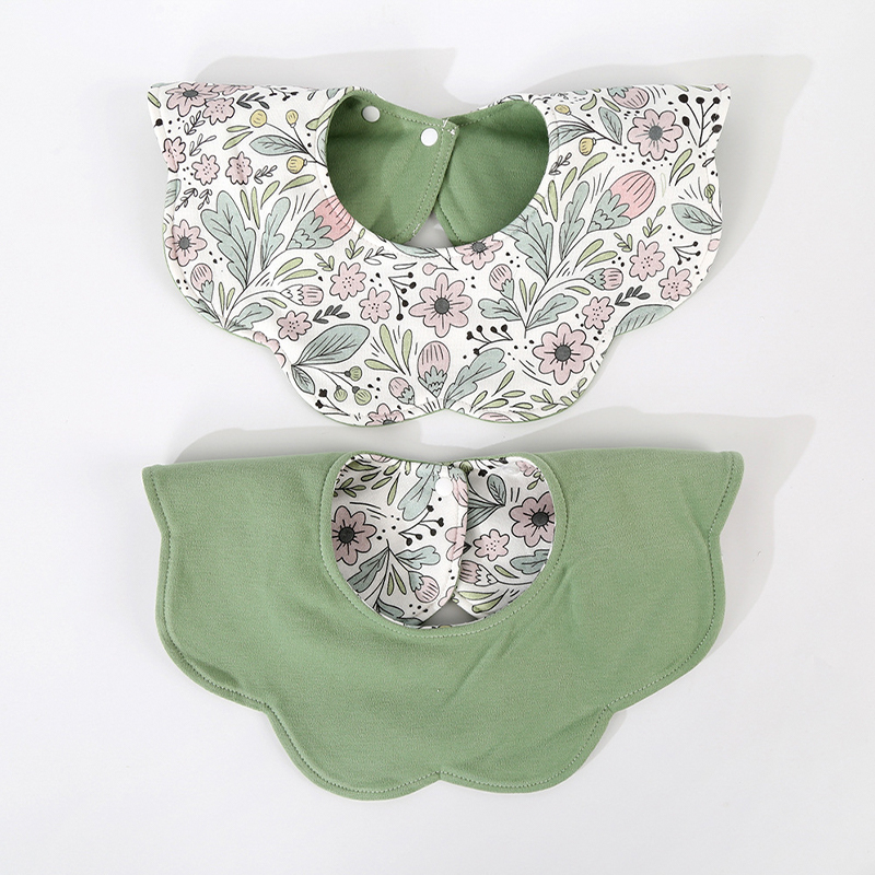 Knitted Waterproof Petal Bib