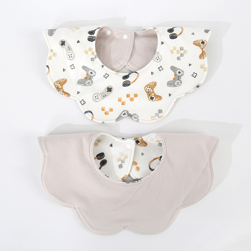 Knitted Waterproof Petal Bib