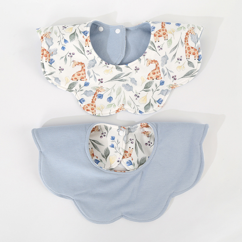 Knitted Waterproof Petal Bib