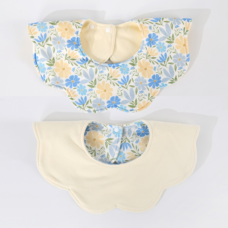 Knitted Waterproof Petal Bib